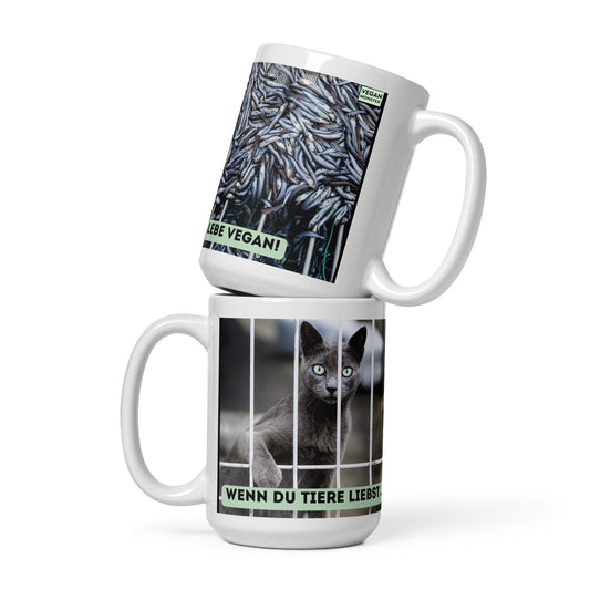Katze vs. Fische, veganes Tierliebe Statement, großer weißer Becher / Tasse